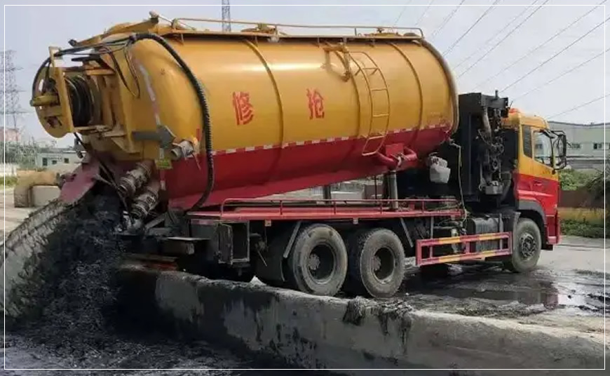 经开沉淀池清理案例